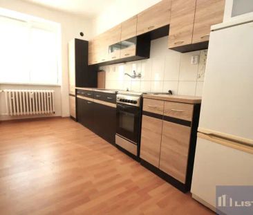 Pronájem bytu 2+1 na ul. Budovatelská, Ostrava - Poruba - Photo 1