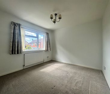 2 bedroom semi-detached house to rent - Photo 4