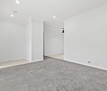 Beautifully Renovated Home in a Peaceful Lisarow Cul-de-Sac - Photo 5