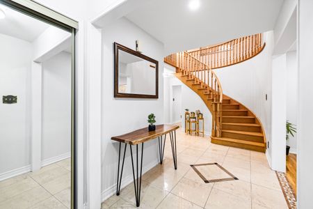 For Lease - 4469 Idlewilde Crescent, Mississauga, Ontario - Photo 2