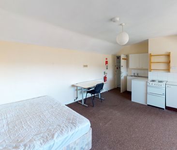 Student Properties to Let - Photo 2