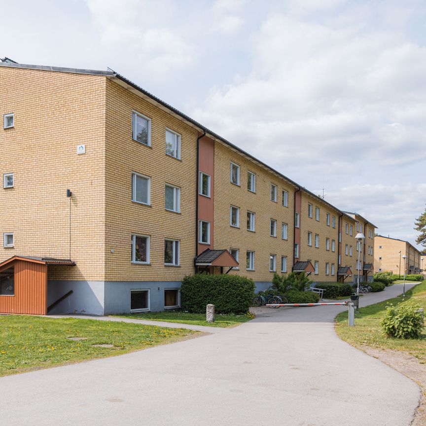 Harviksvägen 1 B - Photo 1