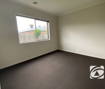 LOCATED IN POTTERS GROVE ESTATE - Photo 3
