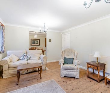 3 bedroom semi-detached house to rent - Photo 2