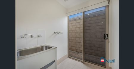 KELMSCOTT - 3x2 - QUIET SECURE COMPLEX - Photo 5