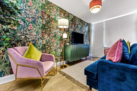 5 bedroom serviced apartment to rent - Photo 3
