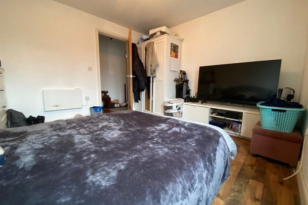 Station Square - Photo 1