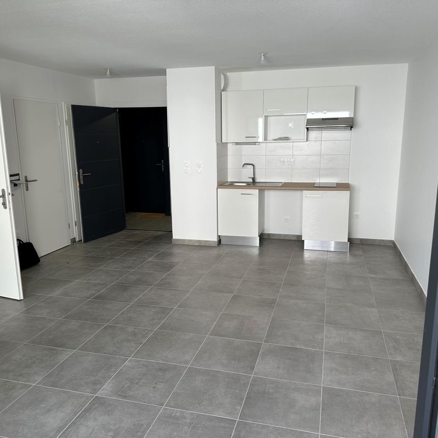 location Appartement T2 DE 40.9m² À TOULOUSE - Photo 2