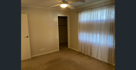 Modern Townhouse in North Shepparton! - Photo 4