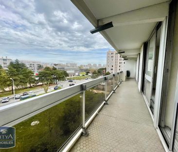 Location Appartement 3 pièces 75m² LYON 8ème - Photo 3