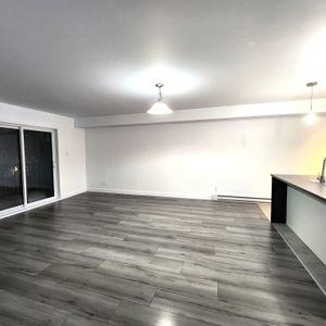 **3 ½ **Appartement Boul.Bastien - Photo 2