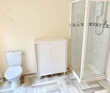 En-Suite Room 2, 115 Cavehill Road, North Belfast, BT15 5BJ - Photo 6