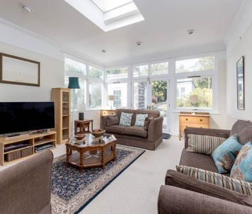 4 bedroom house to rent - Photo 1