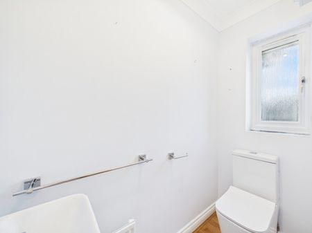 Bella Vista, Woodmancote, Cheltenham, GL52 - Photo 2