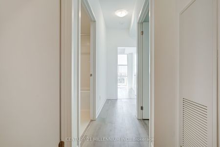 For Lease - 1787 St. Clair Avenue Unit# 312, Toronto, Ontario - Photo 2