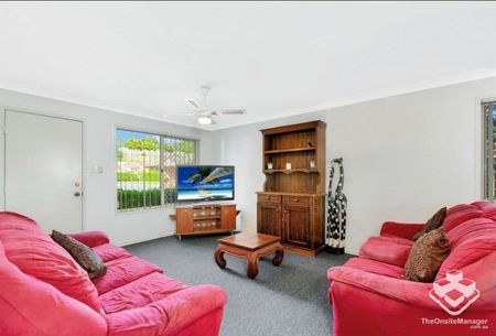 All bedrooms air conditioned, Sunnybank Hills State School catchment - Photo 3