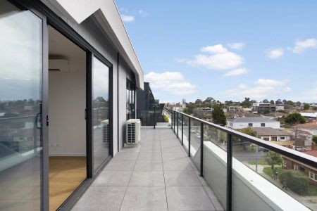 Unit 401/1256 Glenhuntly Road, Carnegie. - Photo 4