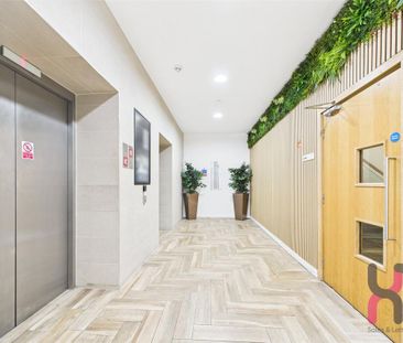 3 bedroom flat to rent - Photo 6