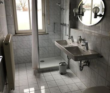 Gut geschnittene helle 3-Zimmer-Wohnung im EG mit Garten und EBK - Photo 1