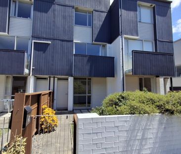 Sunny Newtown Townhouse - Photo 1