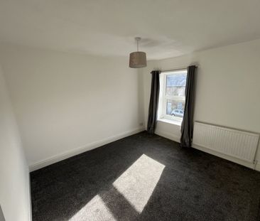 2 bed Terraced - To Let - Photo 2