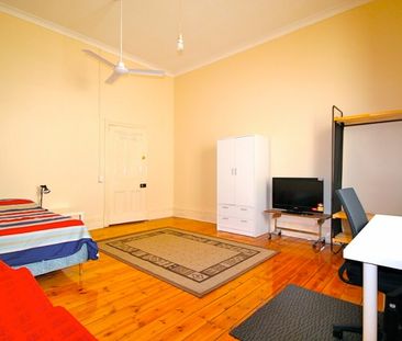 5-bedroom shared house, Henley Beach Rd - Photo 3