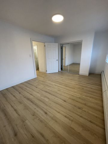 For Lease - 2940 Dundas Street Unit# 2, Toronto, Ontario - Photo 4