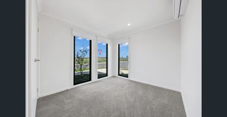 Move Straight In - Photo 2