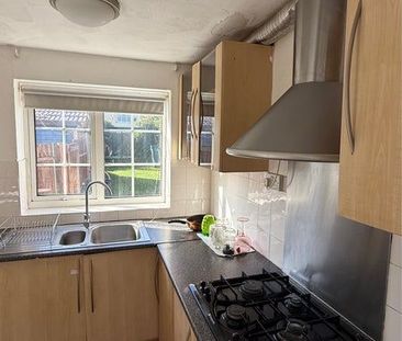 Flat , Marsh House, Orchard Lane, Southampton - Photo 5