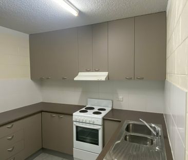 GREAT GROUND FLOOR - Photo 3