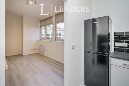 1 bedroom flat to rent - Photo 5