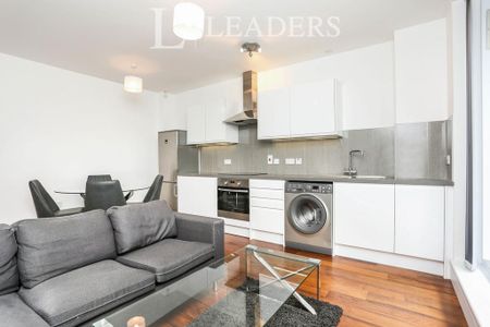 1 bedroom flat to rent - Photo 3