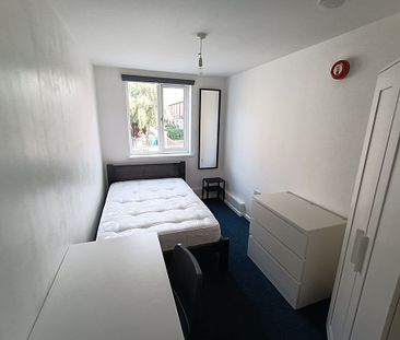 4 Bedroom Flat - Photo 1