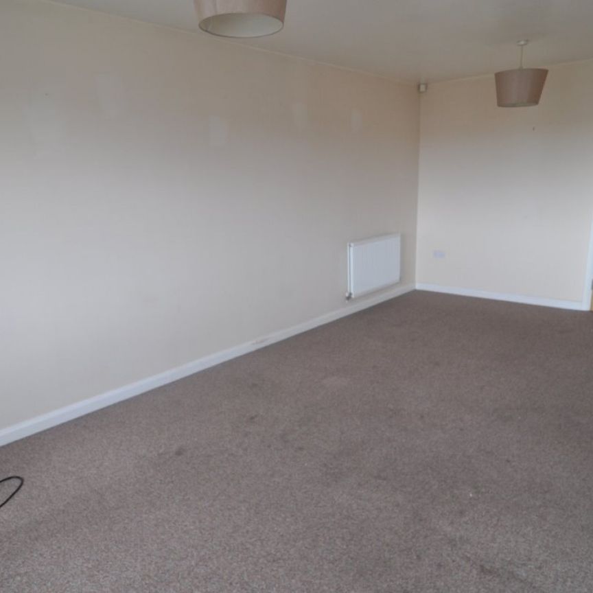 2 bed Apartment - To Let - Photo 1