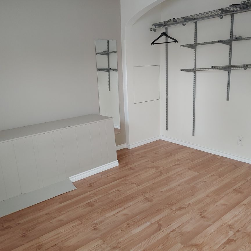 2819 Mcdonald St, Regina - Photo 1