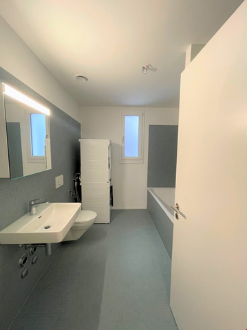 Wunderschöne, helle Wohnung mit zwei Balkonen - Foto 4