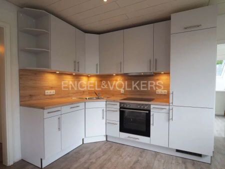 Helle 2-Zimmer-Wohnung im Dachgeschoss sucht neue Mieter! - Photo 4