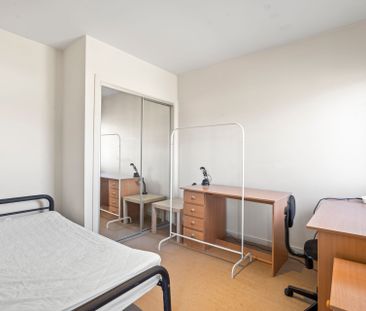 Charming Furnished Two-Bedroom in Prime Clayton Location - Photo 5