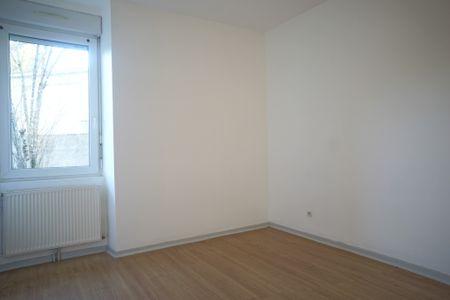Location Appartement 5 pièces 89m² - Photo 2