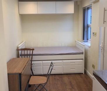 Studio Flat, Granville Road, S2 - Photo 1
