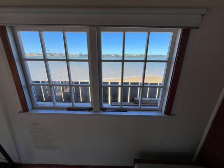 🌊 Waterfront Sleepout - Photo 4