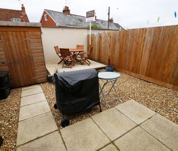 2 bedroom terraced house to rent - Photo 5