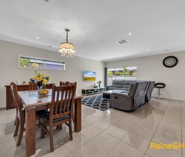 22 Challenger Circuit, Cranbourne East, VIC 3977 - Photo 3