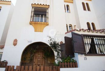 Chalet Adosado en alquiler en Casares – Málaga | Gilmar Consulting