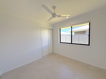 Modern Family Home in Lochinvar - Photo 2