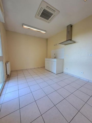 SAINT MARCEL - APPARTEMENT 4 PIECES AVEC TERRASSE ET GARAGE - Photo 5