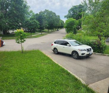 Detached Home For Lease | X8490114 - Photo 6