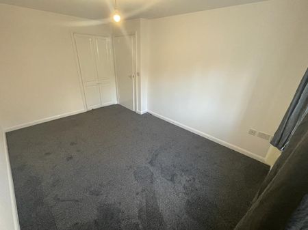 2 bedroom Flat - Richards Street, Hatfield - Photo 3