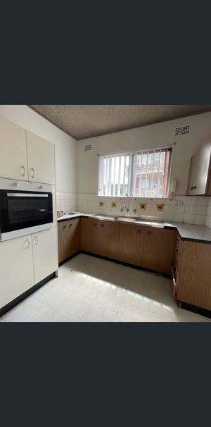 DEPOSIT RECEIVED! Top-Level Apartment in a Prime location - Photo 1
