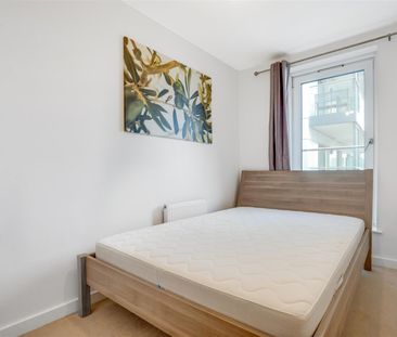 Penthouse To Let - Photo 3